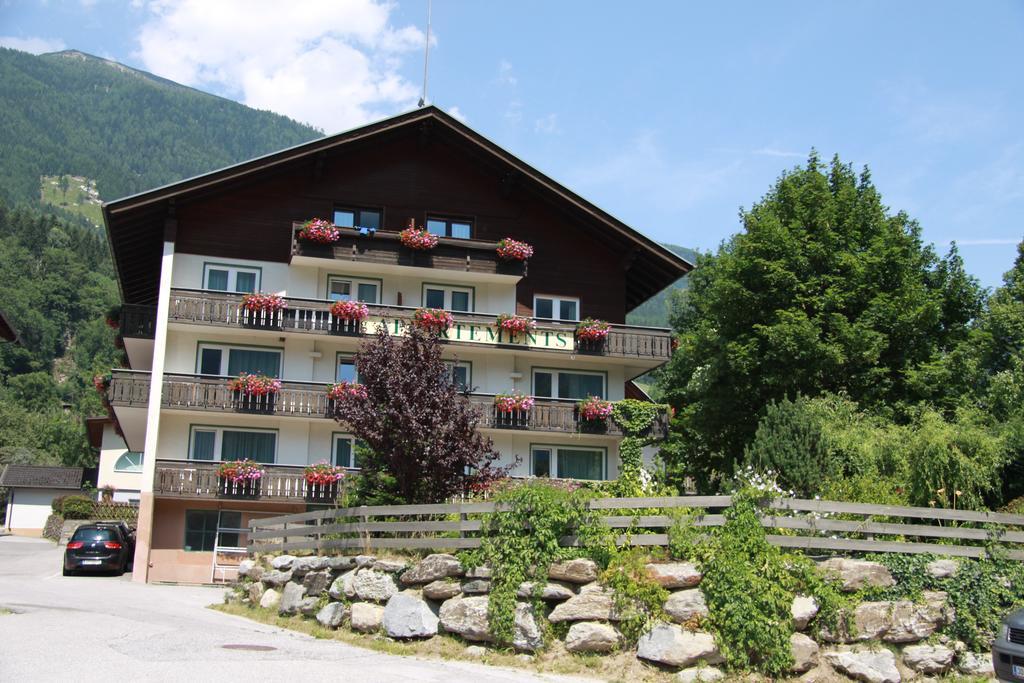 Appartementhaus Sporthotel Moelltal Flattach Exterior foto